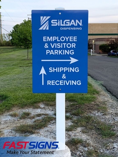 Custom Exterior Directional Signs Photo